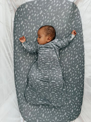 Gunamuna Bamboo Crib Sheet, Construction