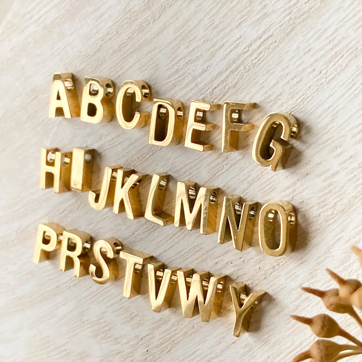 Agaveh Simple Letter Necklace, Gold Plated