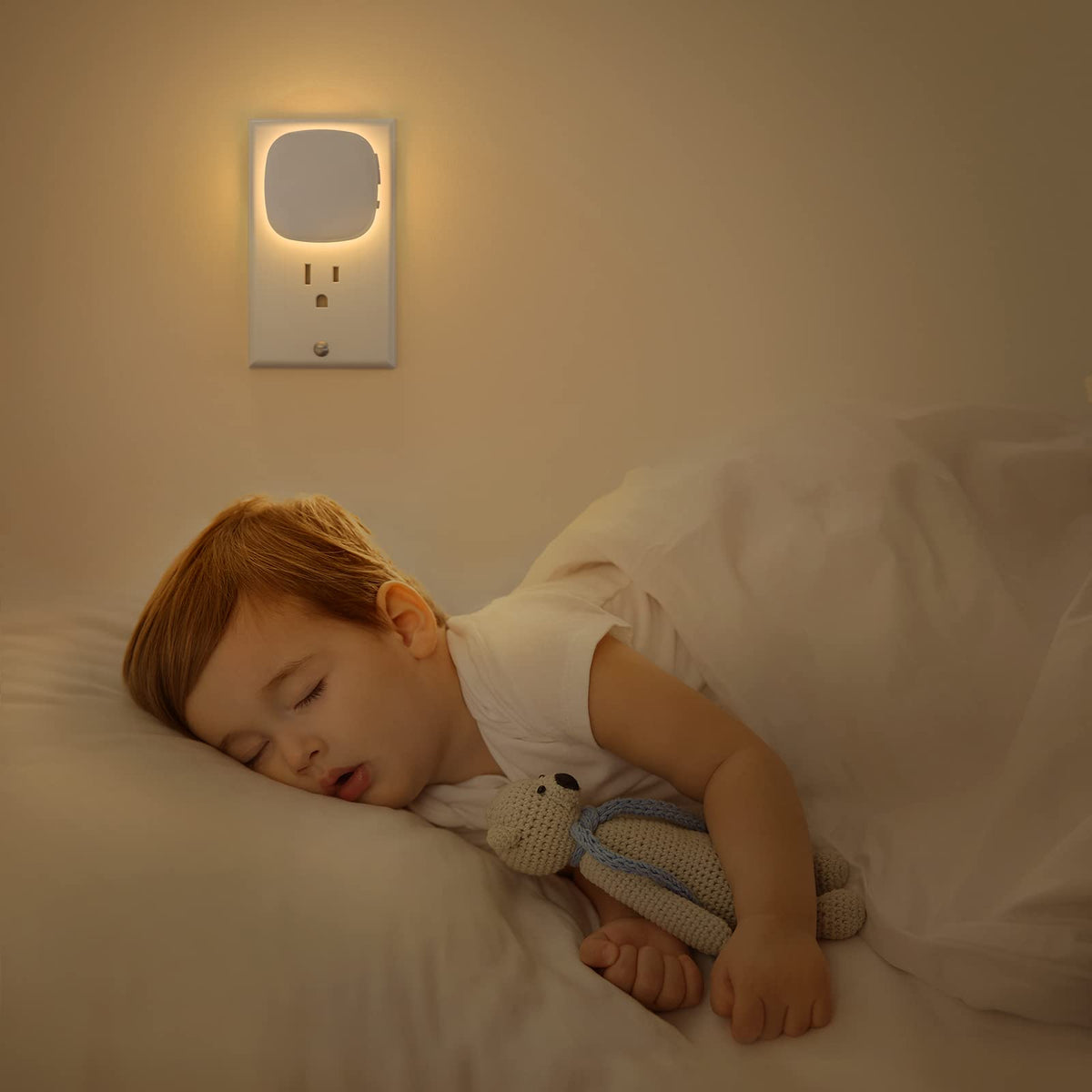 AUVON Plug-In LED Motion Sensor Night Light (2 Pack)