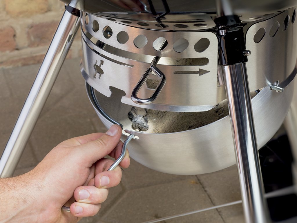 Weber Original Kettle Premium Charcoal Grill, 22-Inch