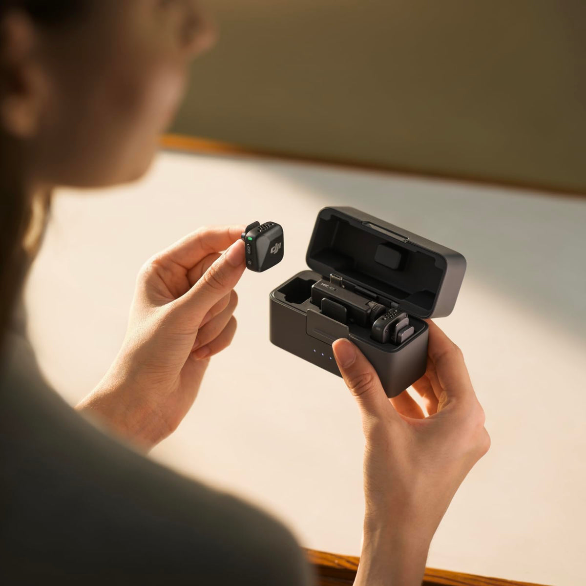 DJI Mic Mini Wireless Microphone, 2 TX + 1 RX + Charging Case