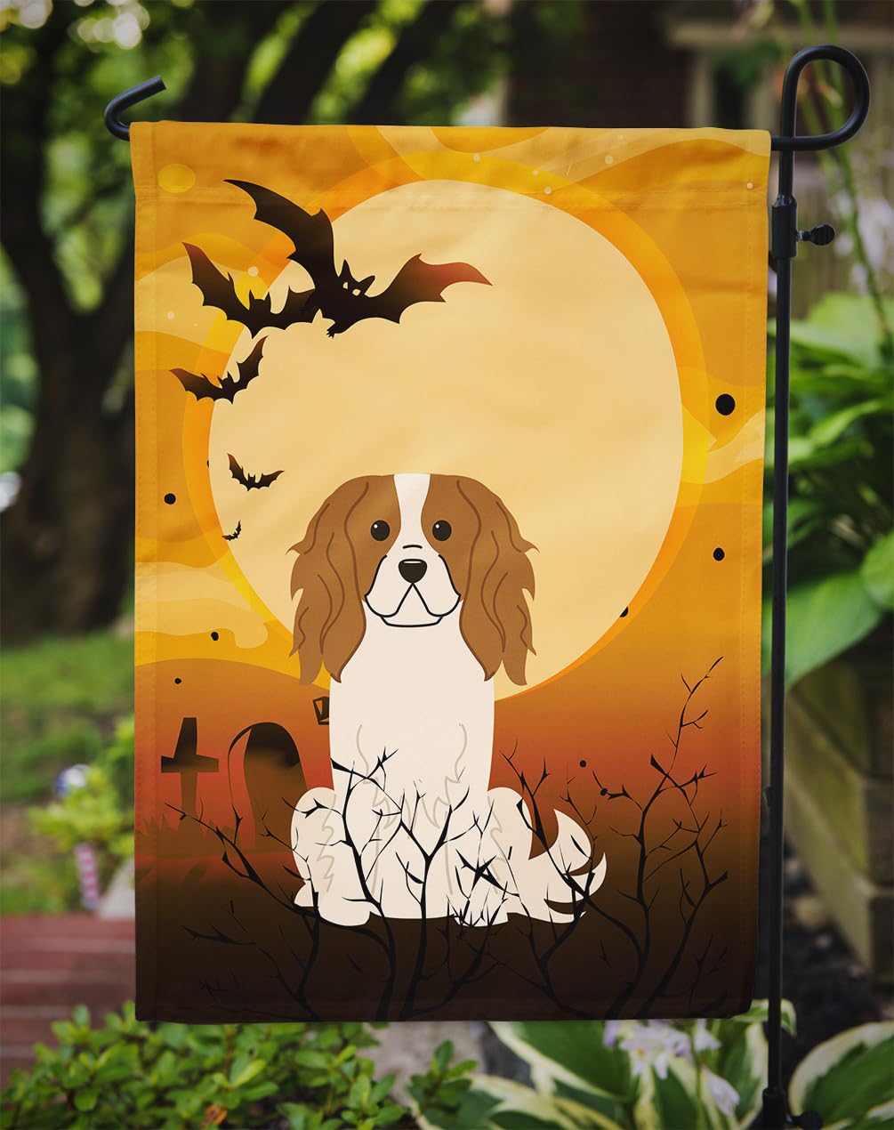 Caroline's Treasures BB4324GF Halloween Cavalier Spaniel Flag Garden Size