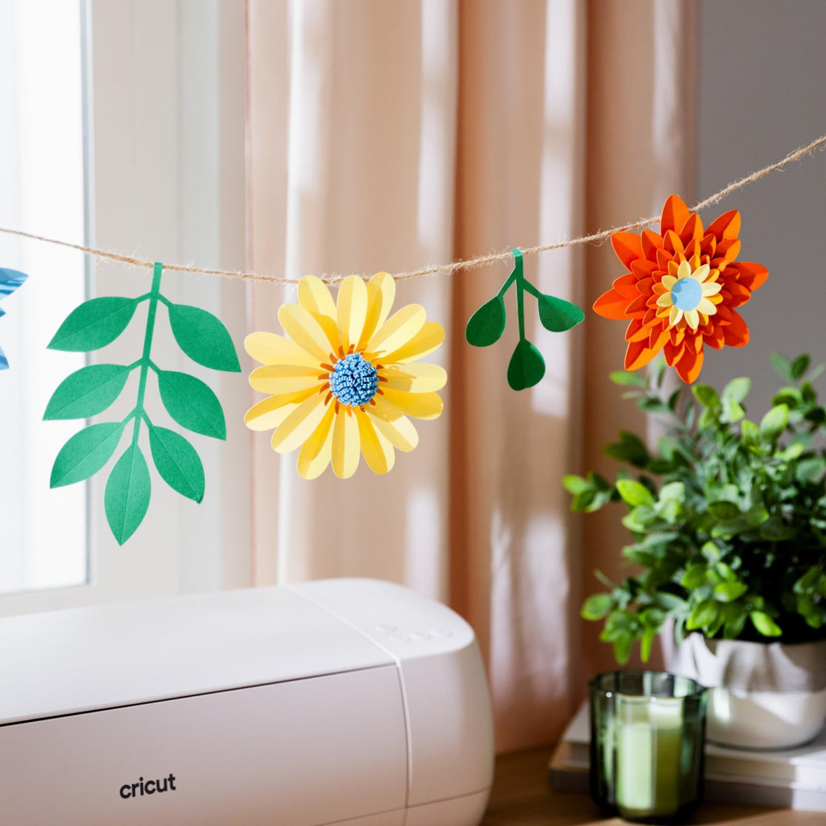 Cricut Value Cardstock Rainbow Sampler, 8.5 x 11 in, 125 Sheets
