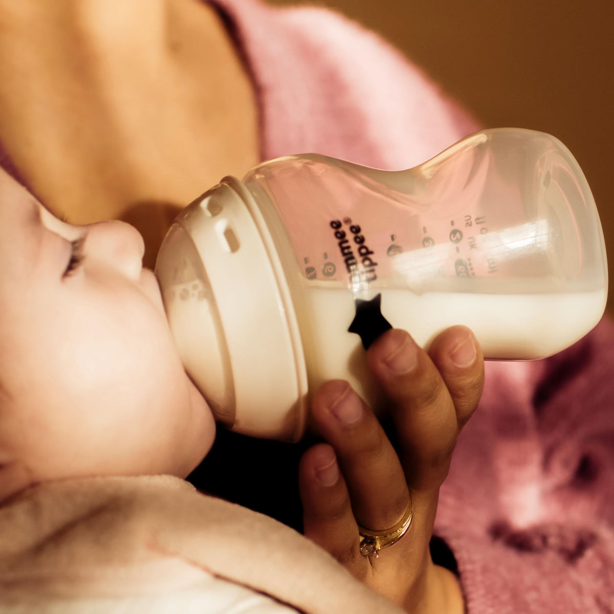 Tommee Tippee Travel Bottle Warmer, Portable