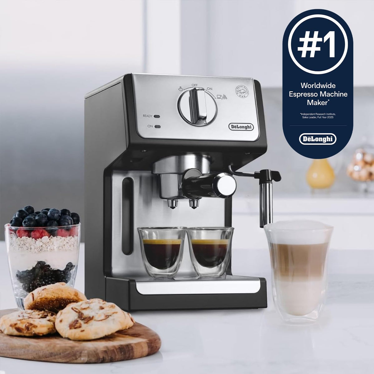 De'Longhi 15-Bar Pump Espresso Machine with Milk Frother