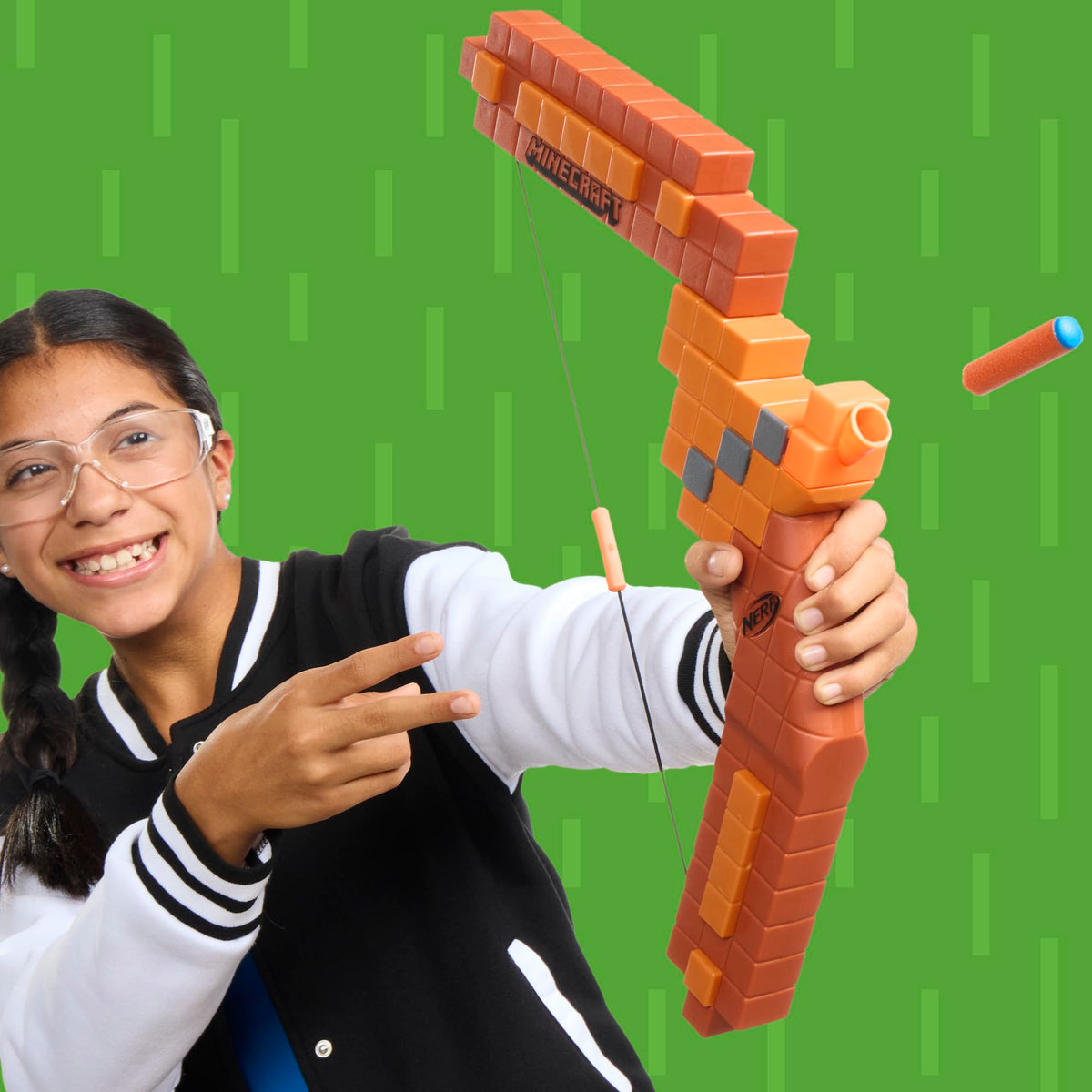 Nerf Minecraft Bow Dart Blaster, 8 Nerf N1 Darts, Ages 8+