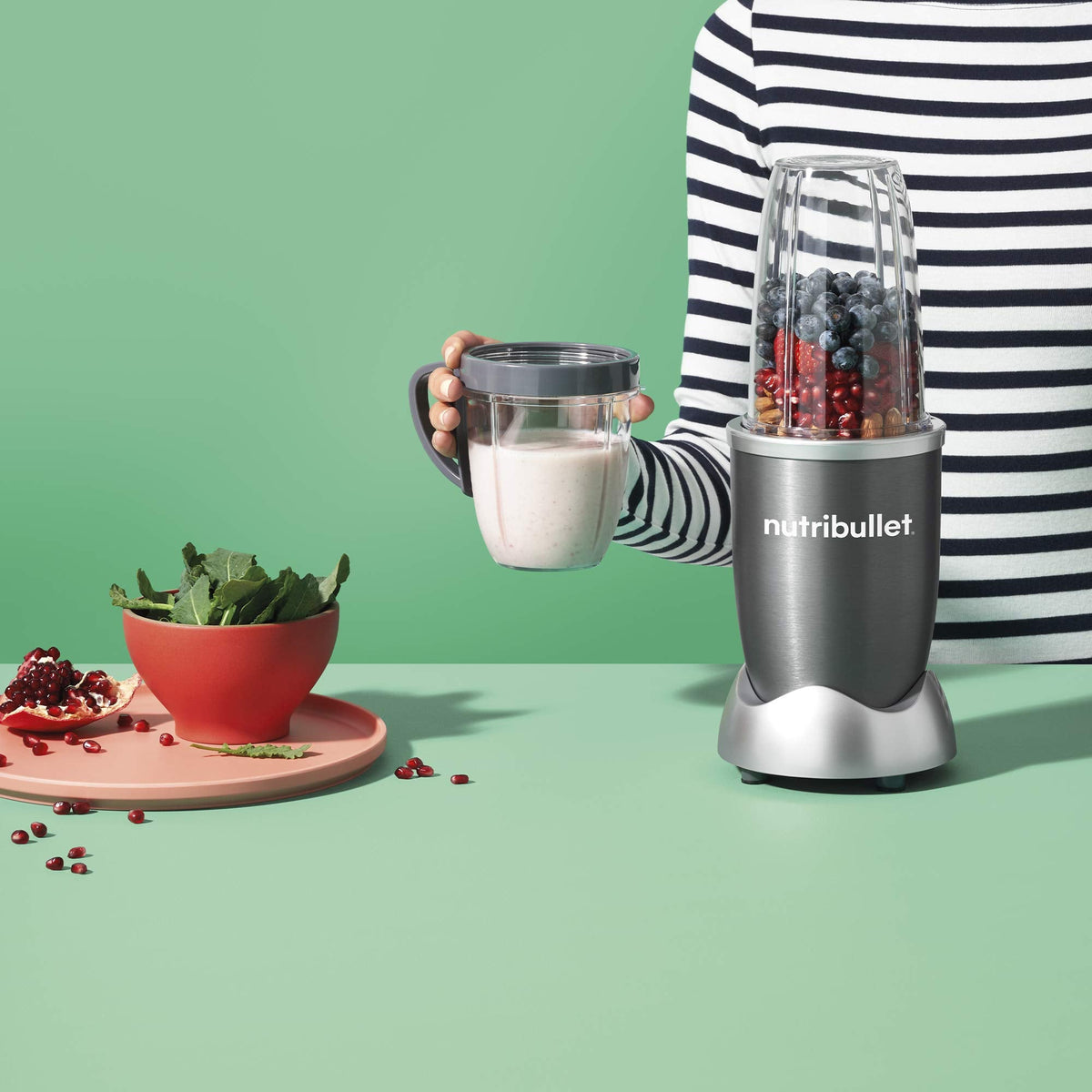 NutriBullet 600 Nutrition Extractor Blender System, Silver (8 Piece)