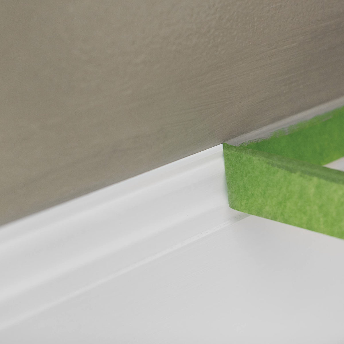 FROGTAPE Multi-Surface Painter's Tape, 1.41 Inches x 60 Yards, 4 Rolls