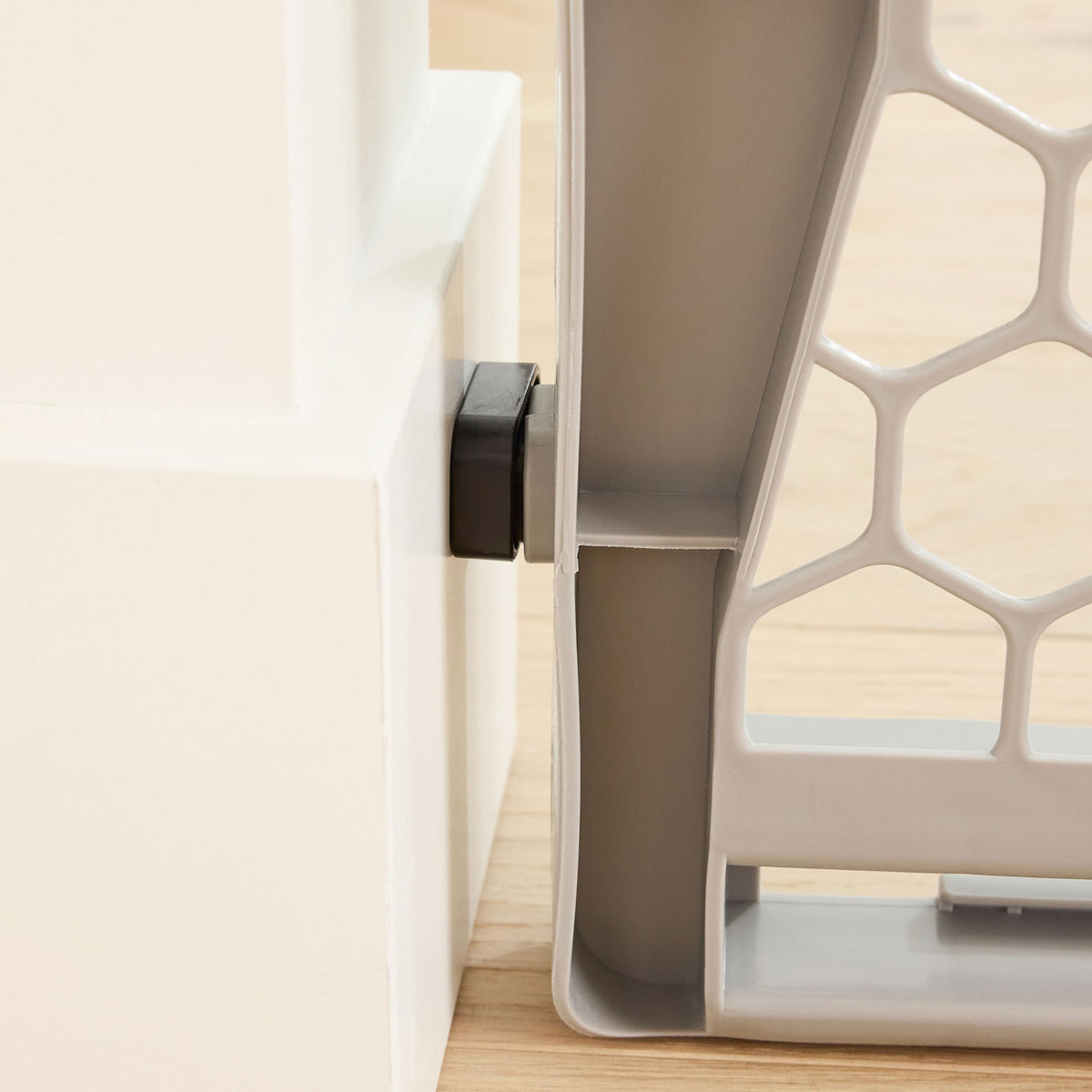 Regalo Easy Fit Extra Wide Adjustable Baby Gate, 23 Inches Tall