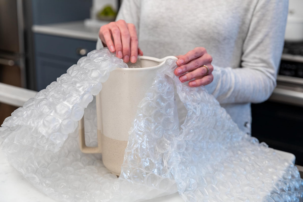 Duck Brand Bubble Wrap Roll, 12 in x 15 ft