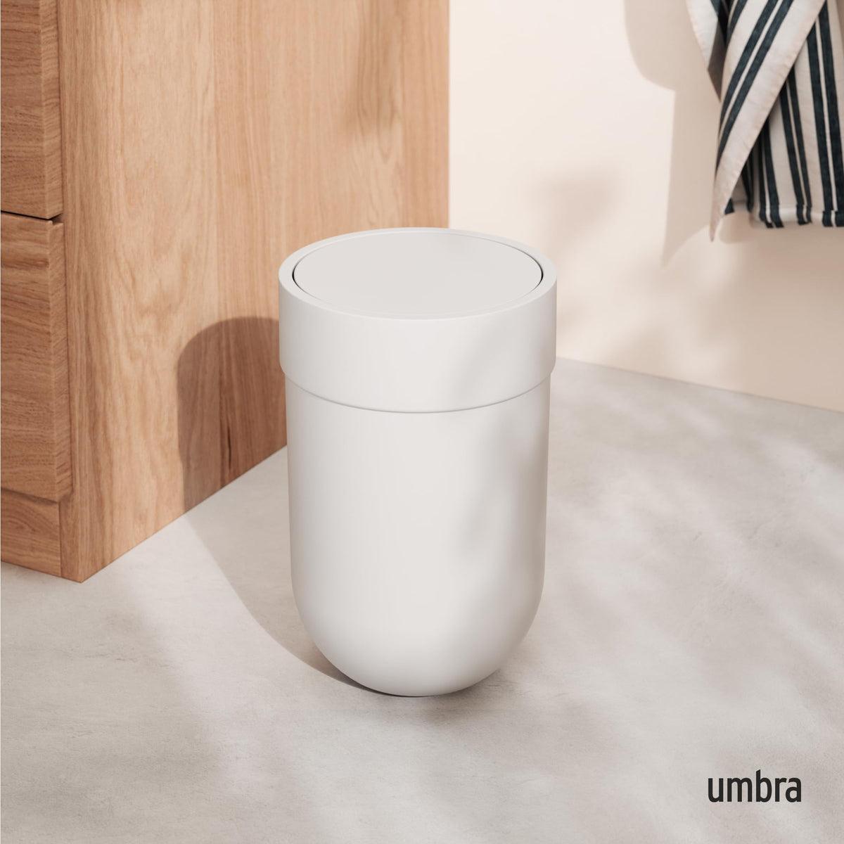 Umbra Touch Trash Can, 1.6 Gallon, Swing Lid, White
