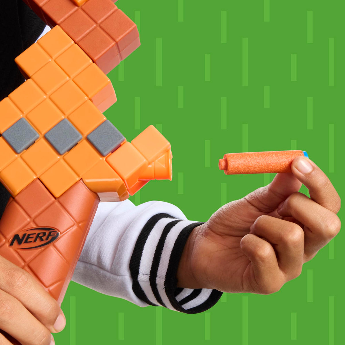 Nerf Minecraft Bow Dart Blaster, 8 Nerf N1 Darts, Ages 8+
