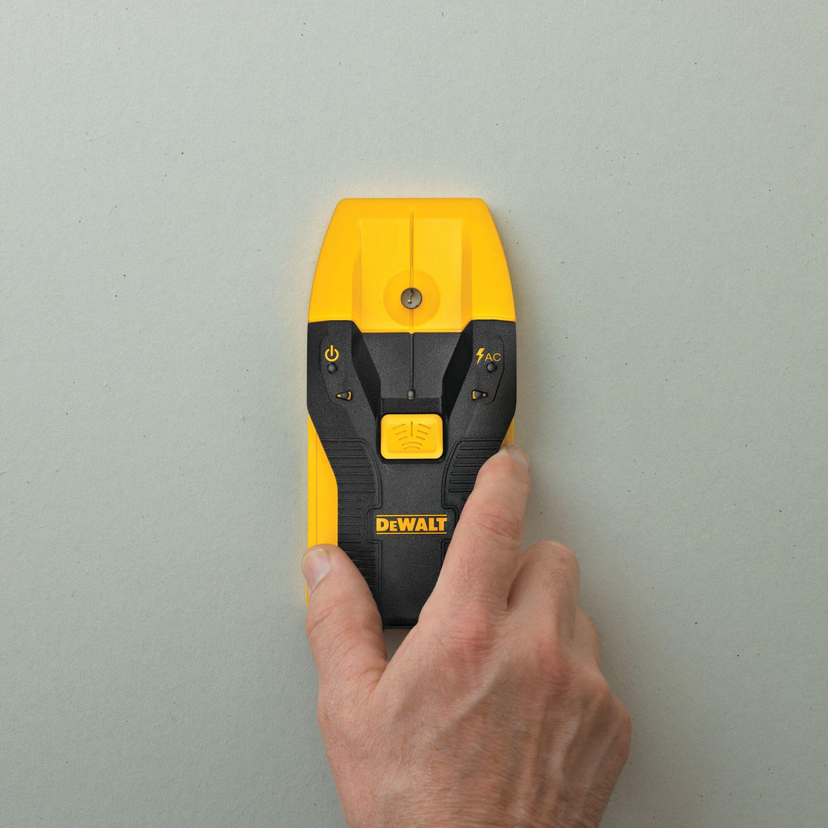 DEWALT 3/4" Stud Finder (DW0100)