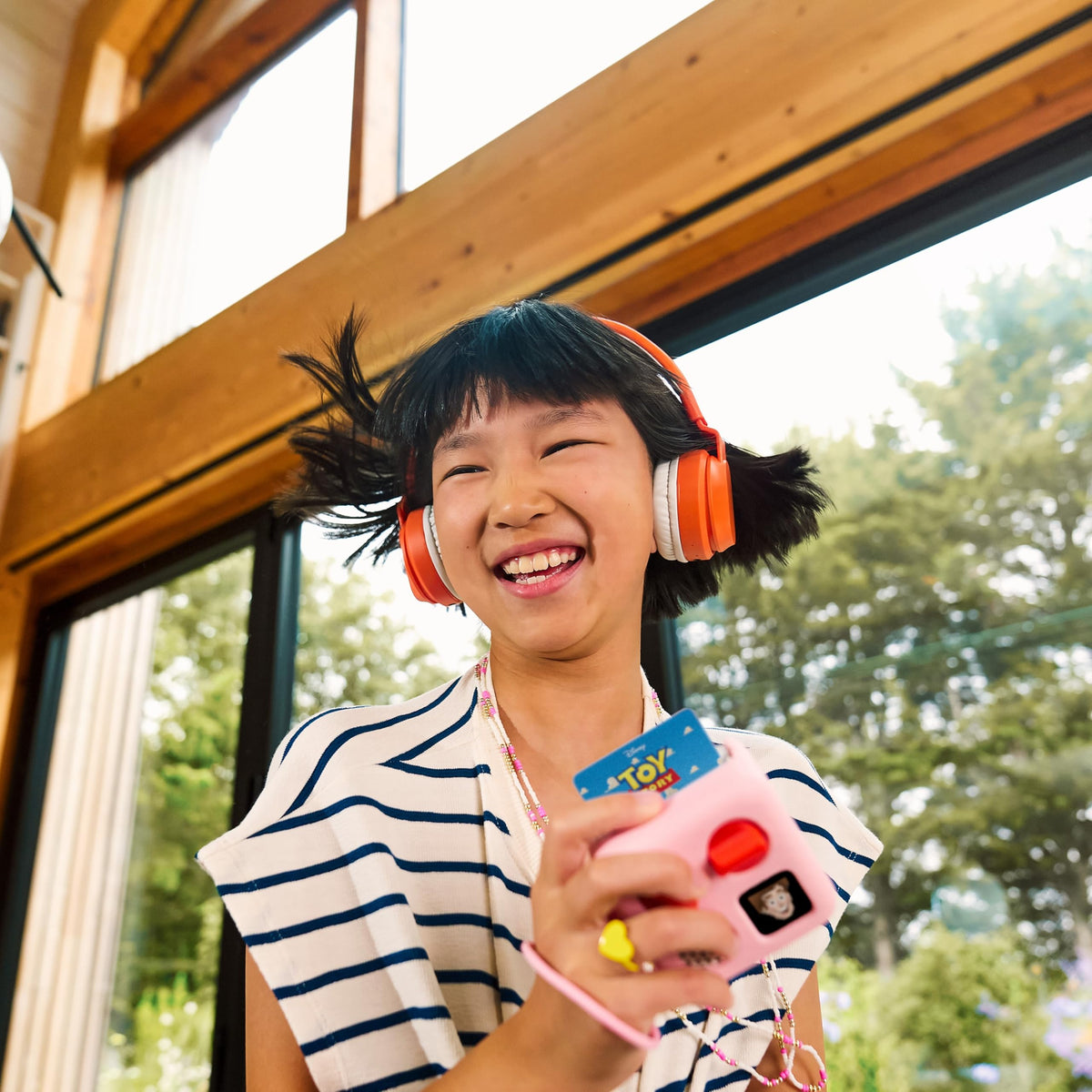 Yoto Mini (2024 Edition) + Starter Pack for Little Kids Bundle