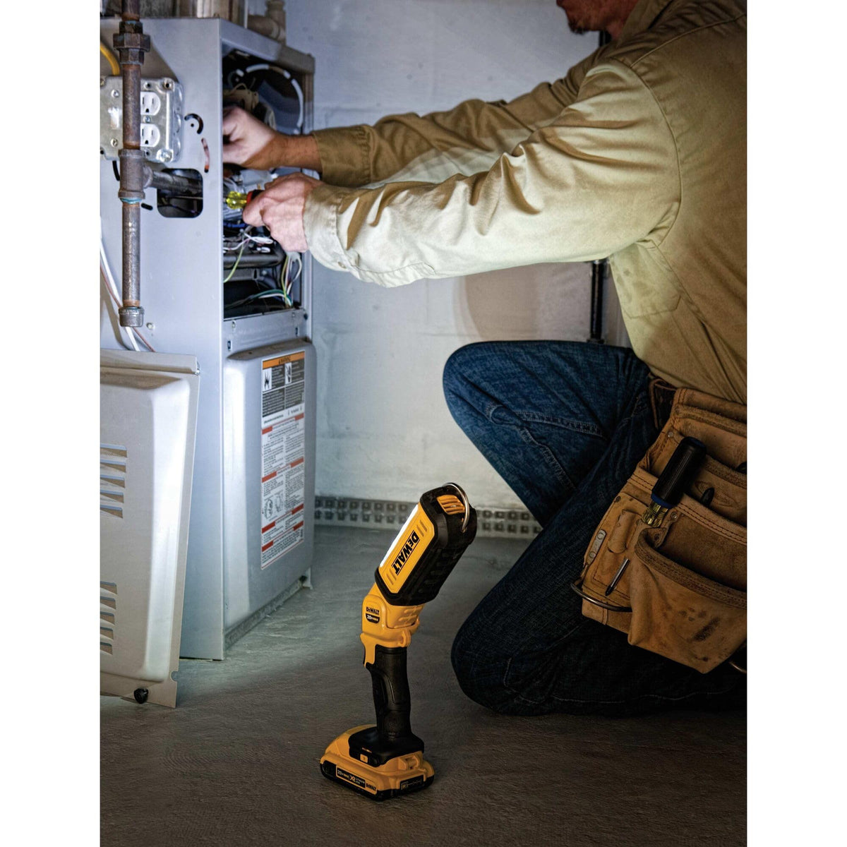 DEWALT 20V MAX LED Work Light, Tool Only (DCL050)