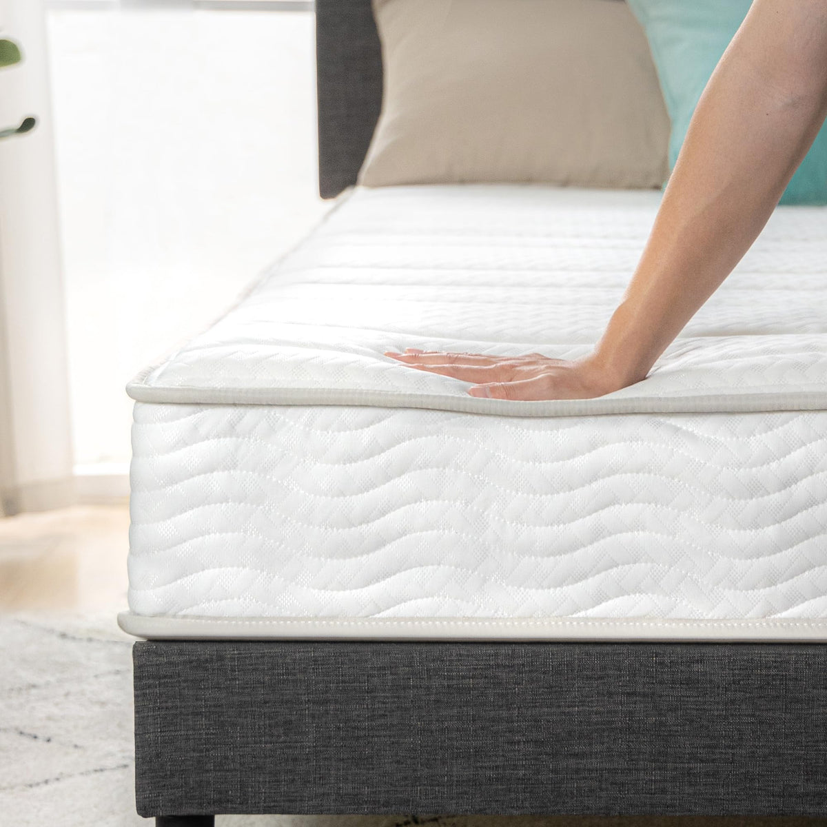 Zinus 8" Foam & Spring Hybrid Mattress, Twin