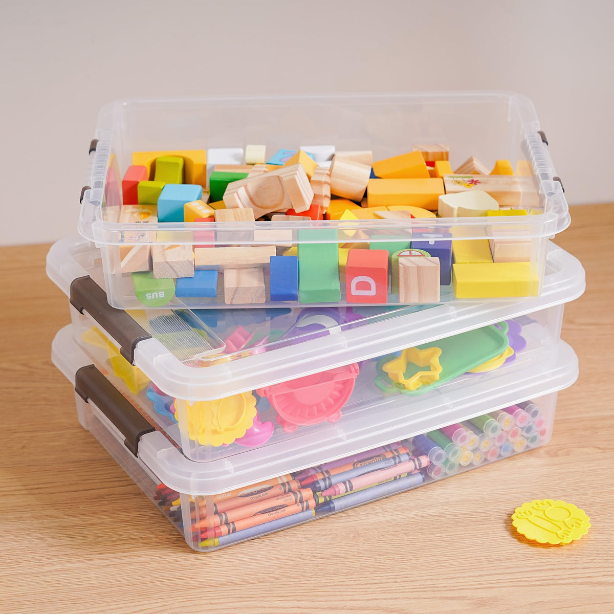 Citylife Plastic Storage Bins with Latching Lids, 3 Pieces, Clear