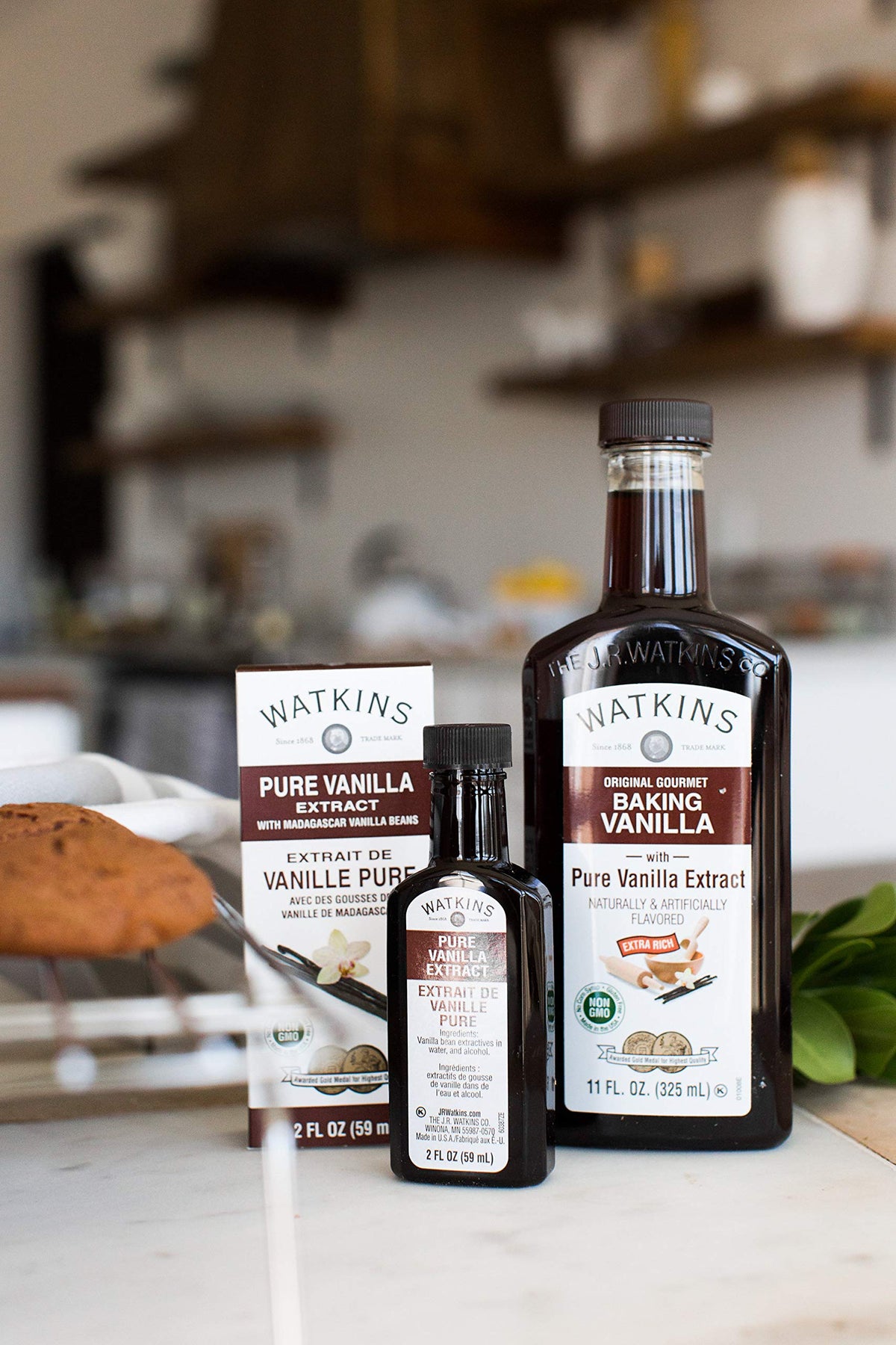 Watkins Pure Vanilla Extract with Madagascar Vanilla Beans, 118 ml