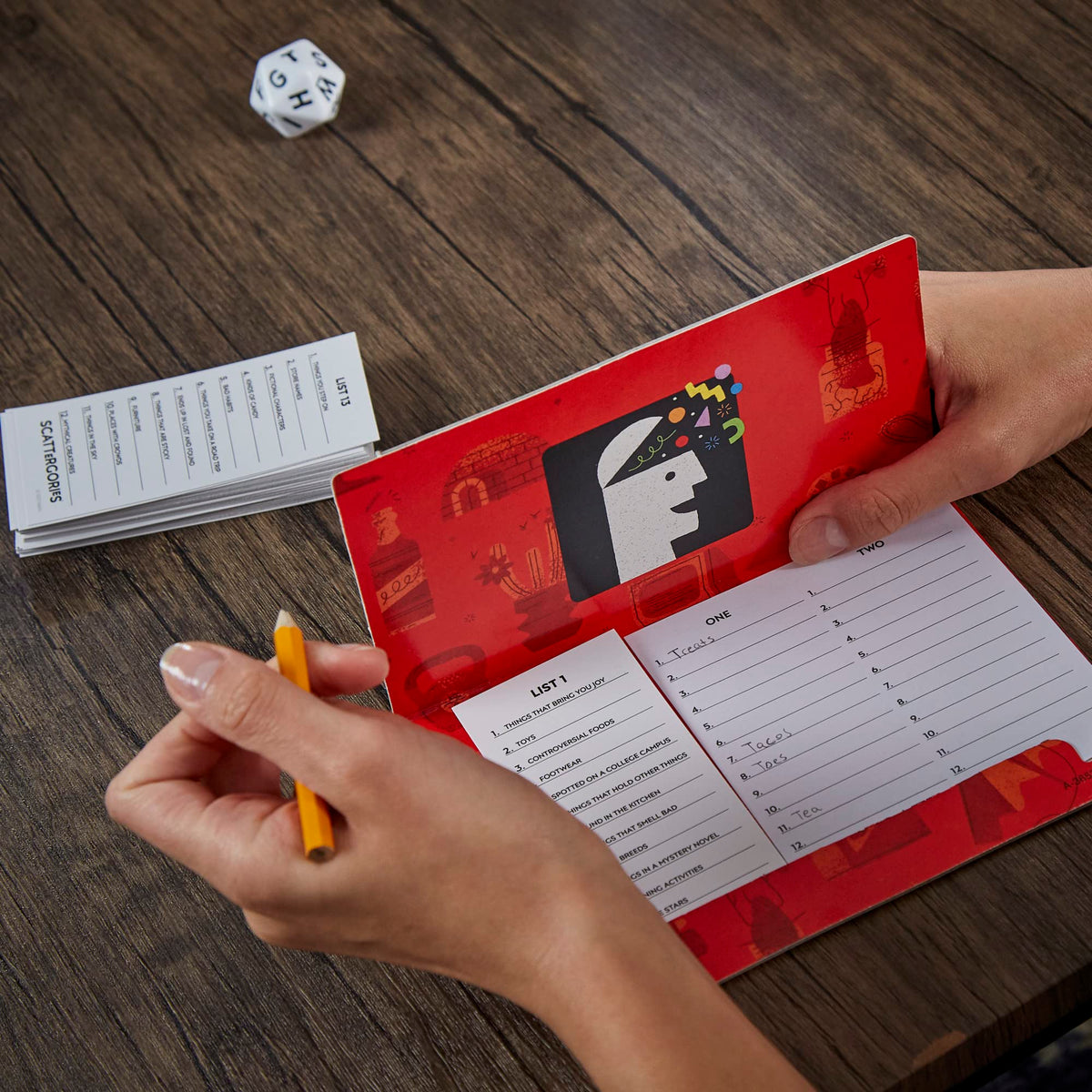 Scattergories Classic Game, English & French, Ages 13+