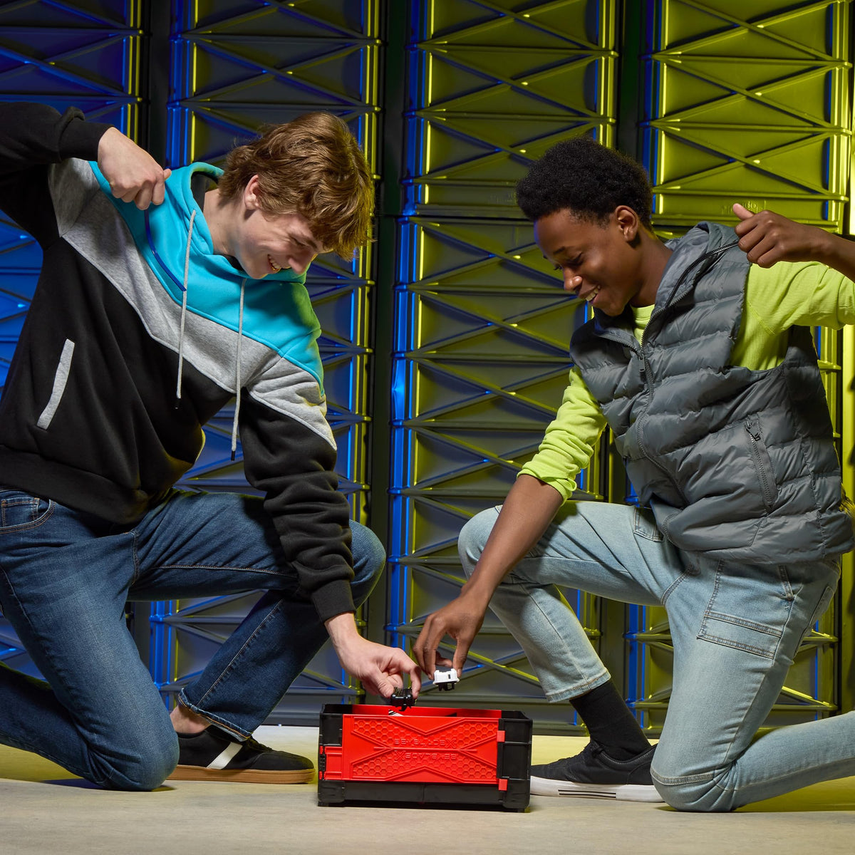 Beyblade X Clash & Carry Beystadium Battle Arena