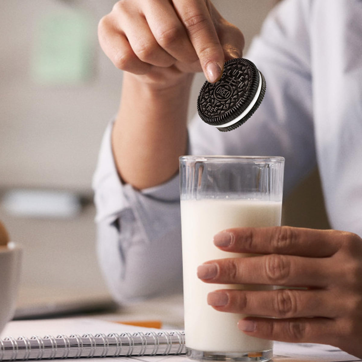 OREO Gluten Free Chocolate Sandwich Cookies, 342 g