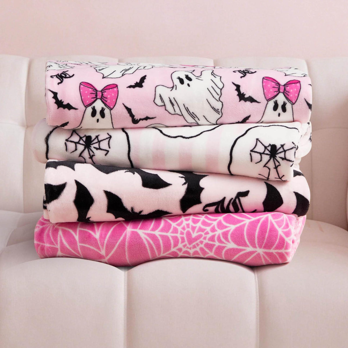 Juicy Couture Spider Stripe Throw Blanket, Light Pink, 50x60 Inch