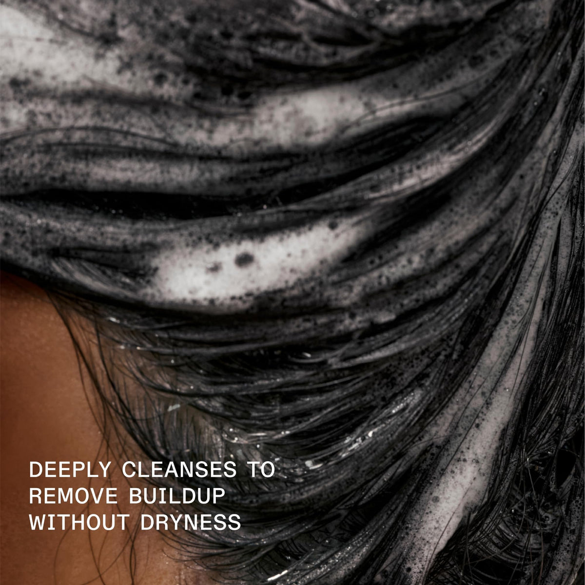 Olaplex No. 4C Bond Maintenance Clarifying Shampoo, 250 mL