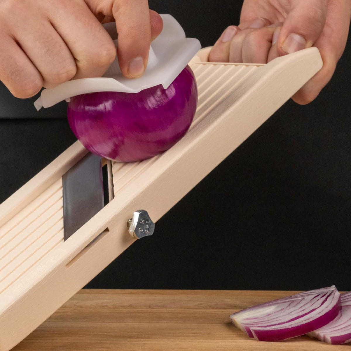Benriner Japanese Mandolin Vegetable Cutter, 3.5 Wide, 7015S