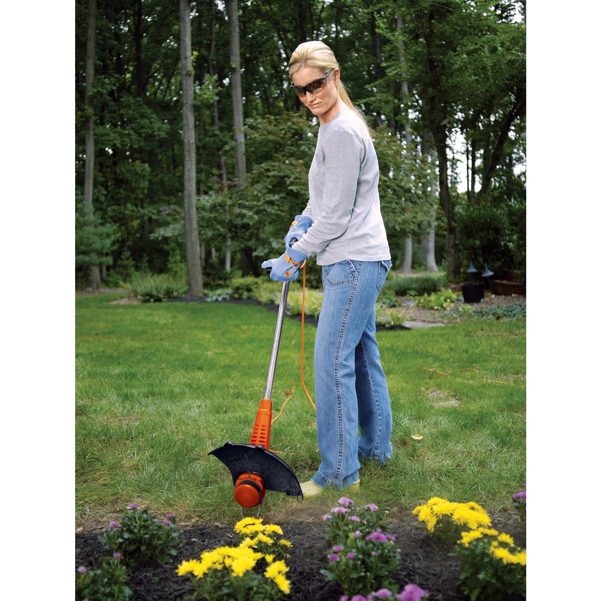 BLACK+DECKER Corded String Trimmer with Auto Feed