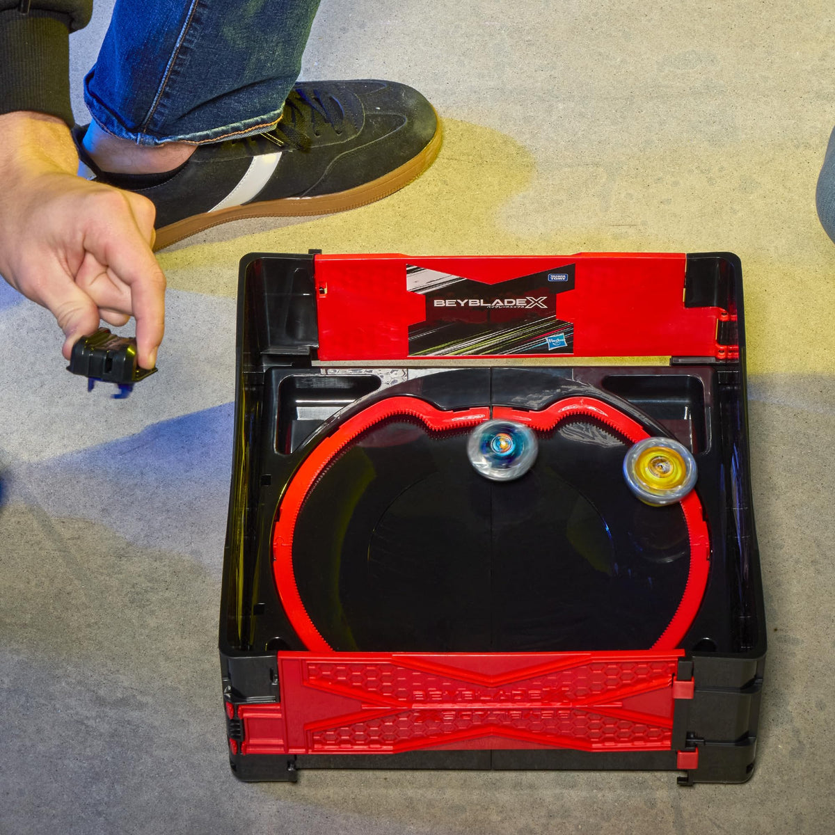 Beyblade X Clash & Carry Beystadium Battle Arena