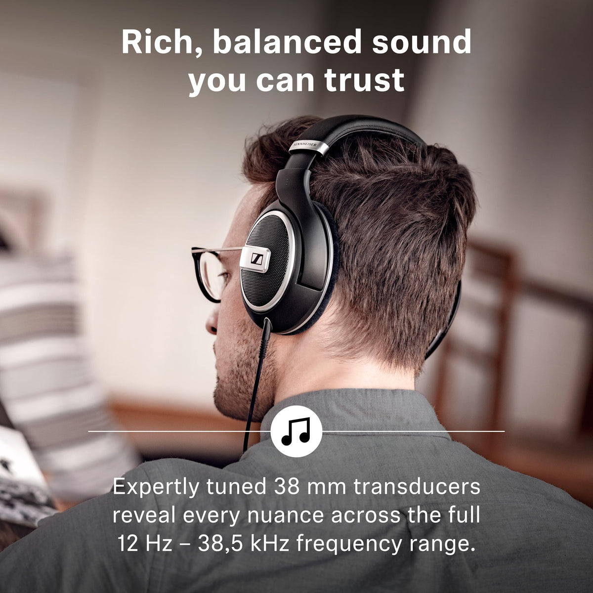Sennheiser HD 599SE Open-Back Wired Headphones, Black
