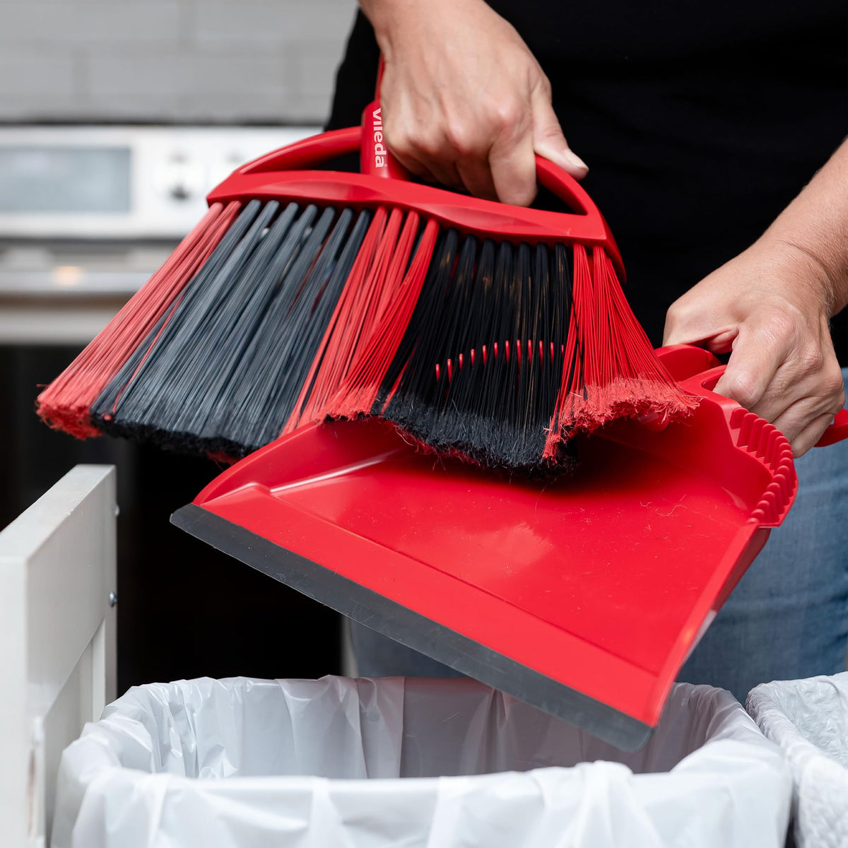 Vileda One Sweep Broom with Step-On Dustpan