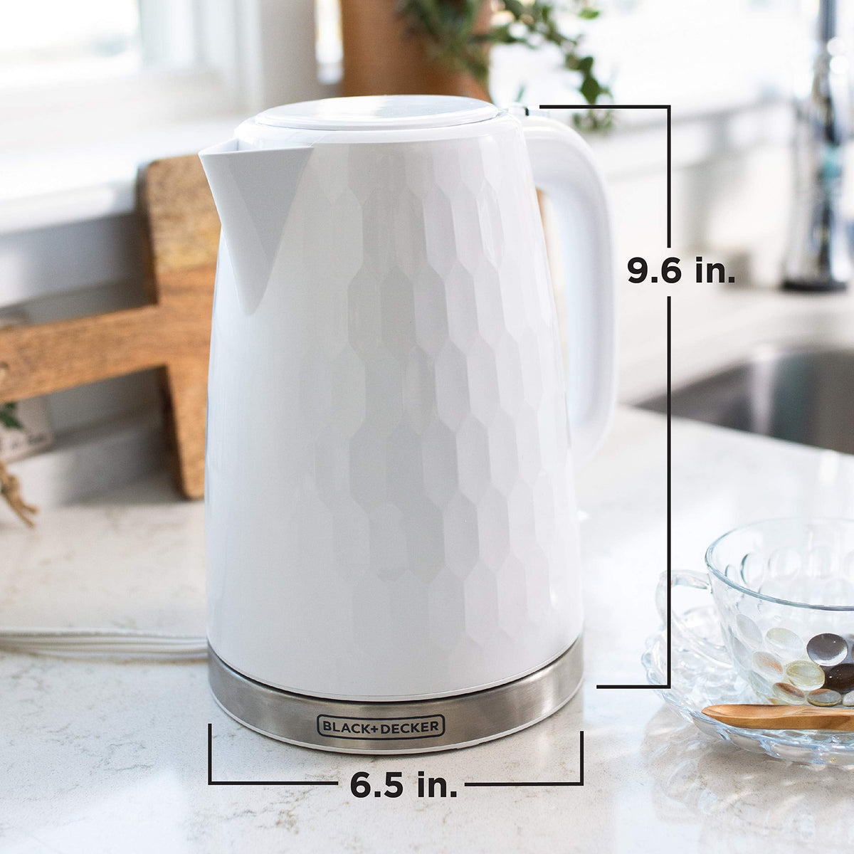 Black+Decker Honeycomb Rapid Boil 1.7L Electric Kettle, White, KE1560W