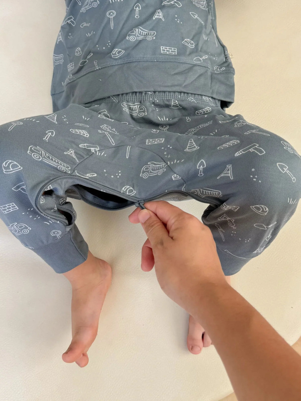 Gunamuna Bamboo Fleece Sweatsuit, Construction