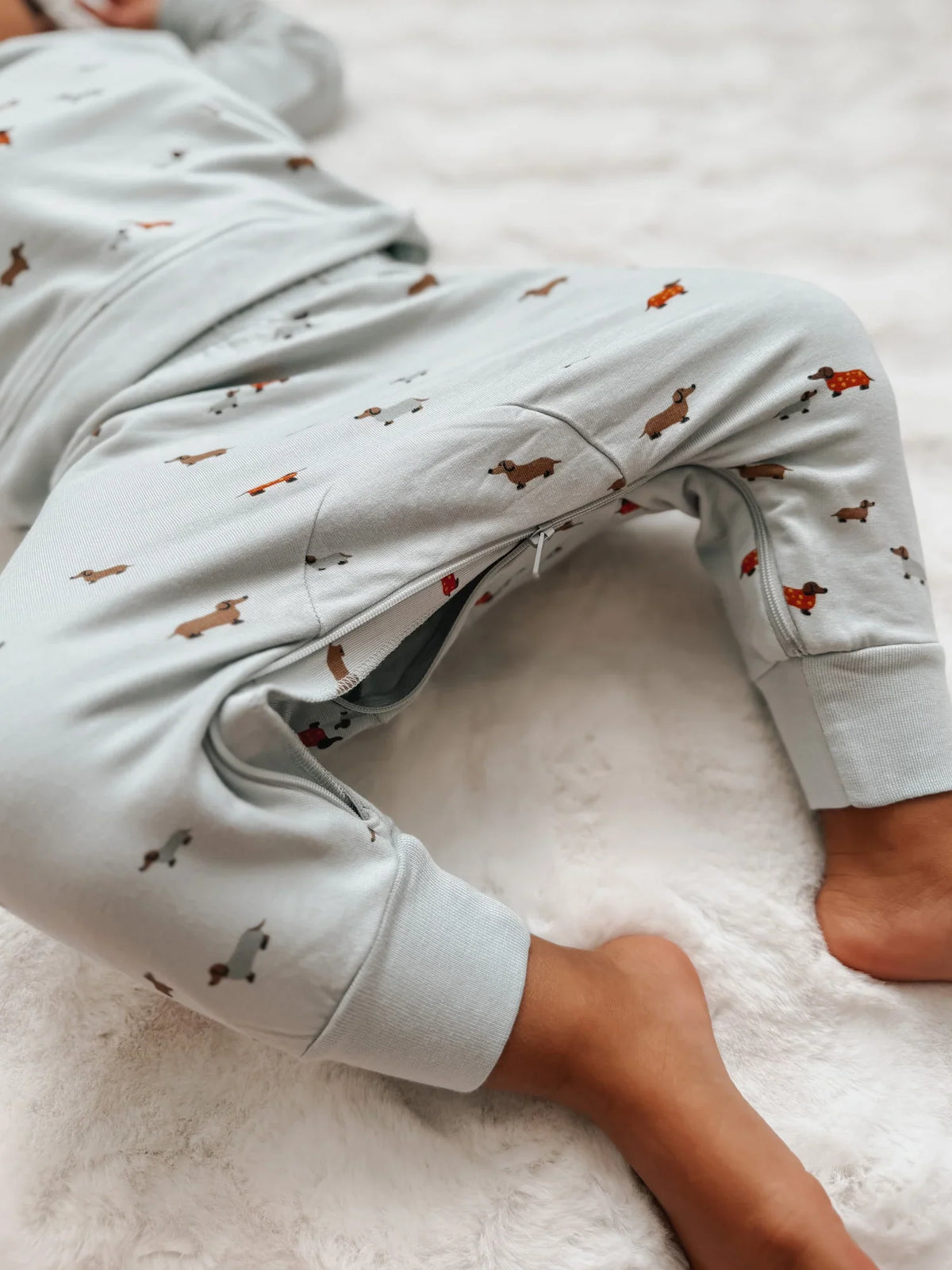 Fleece Sweatsuit | Woof | Gunamuna
