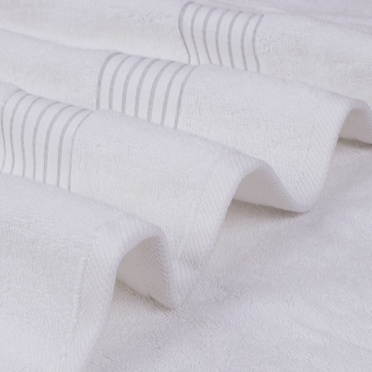 Utopia Towels Cotton Bath Towels, 27 x 54 in, White, 4-Pack