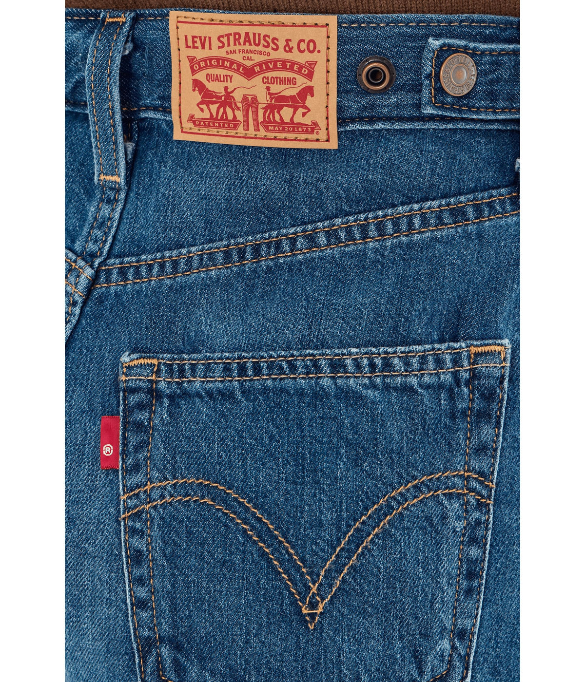 Levi's Women's Cinch Mid-Thigh Short, Kiss Goodbye (Lightweight), 32