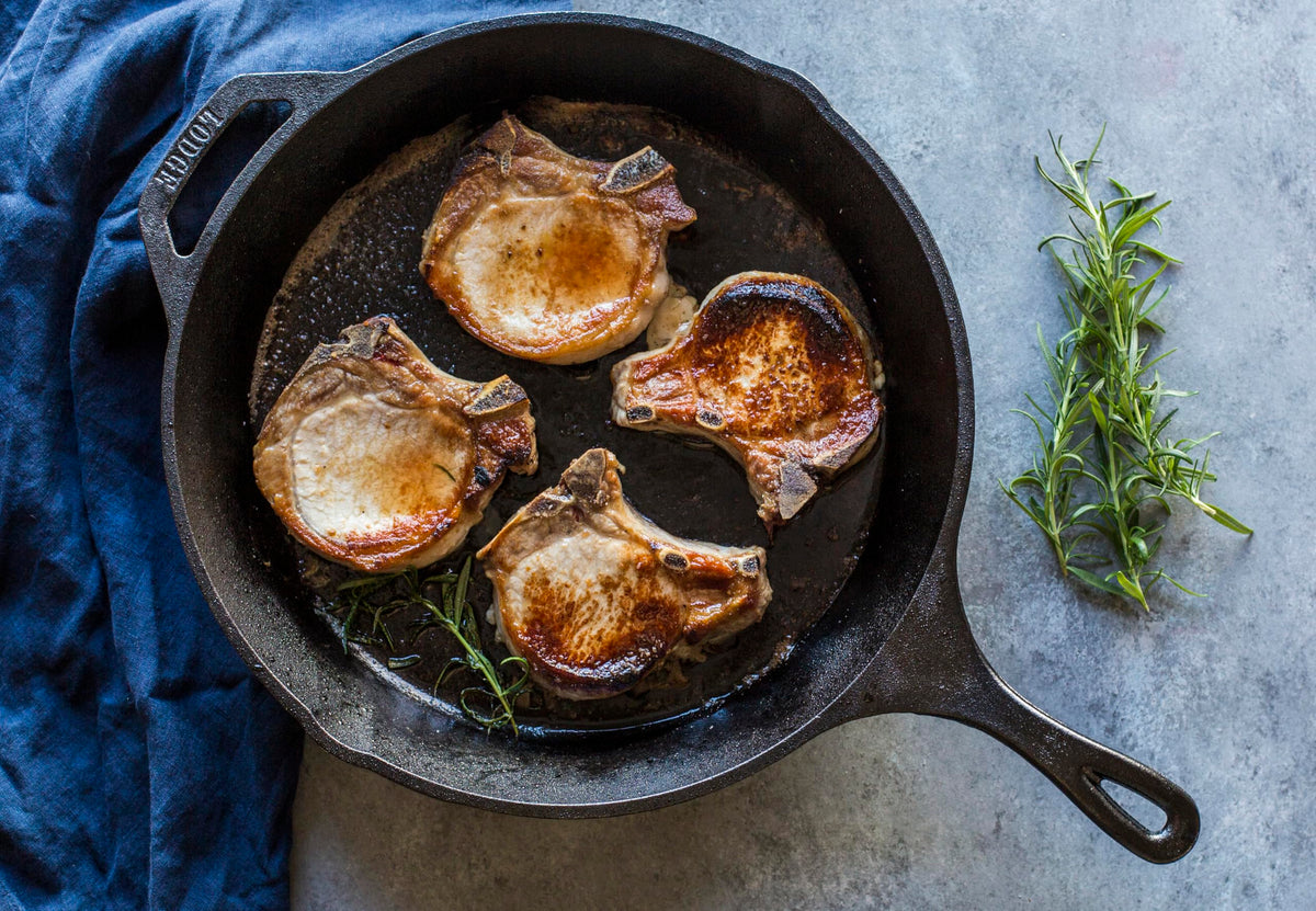 Lodge Logic Pre-Seasoned Cast Iron Skillet, L10SK3, 12 in