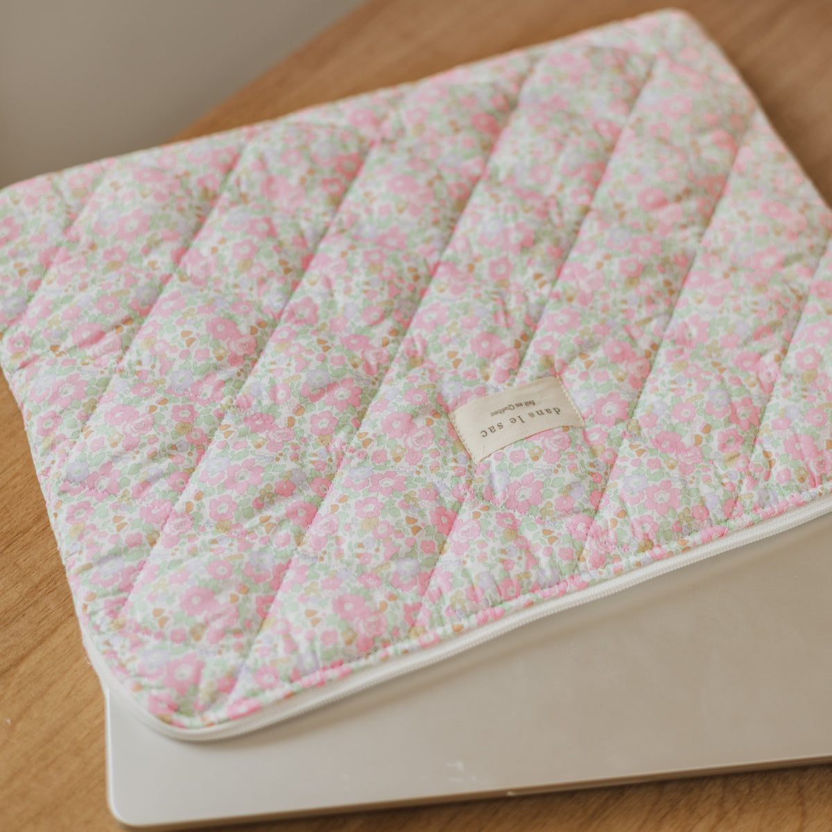 Dans Le Sac Laptop Sleeve