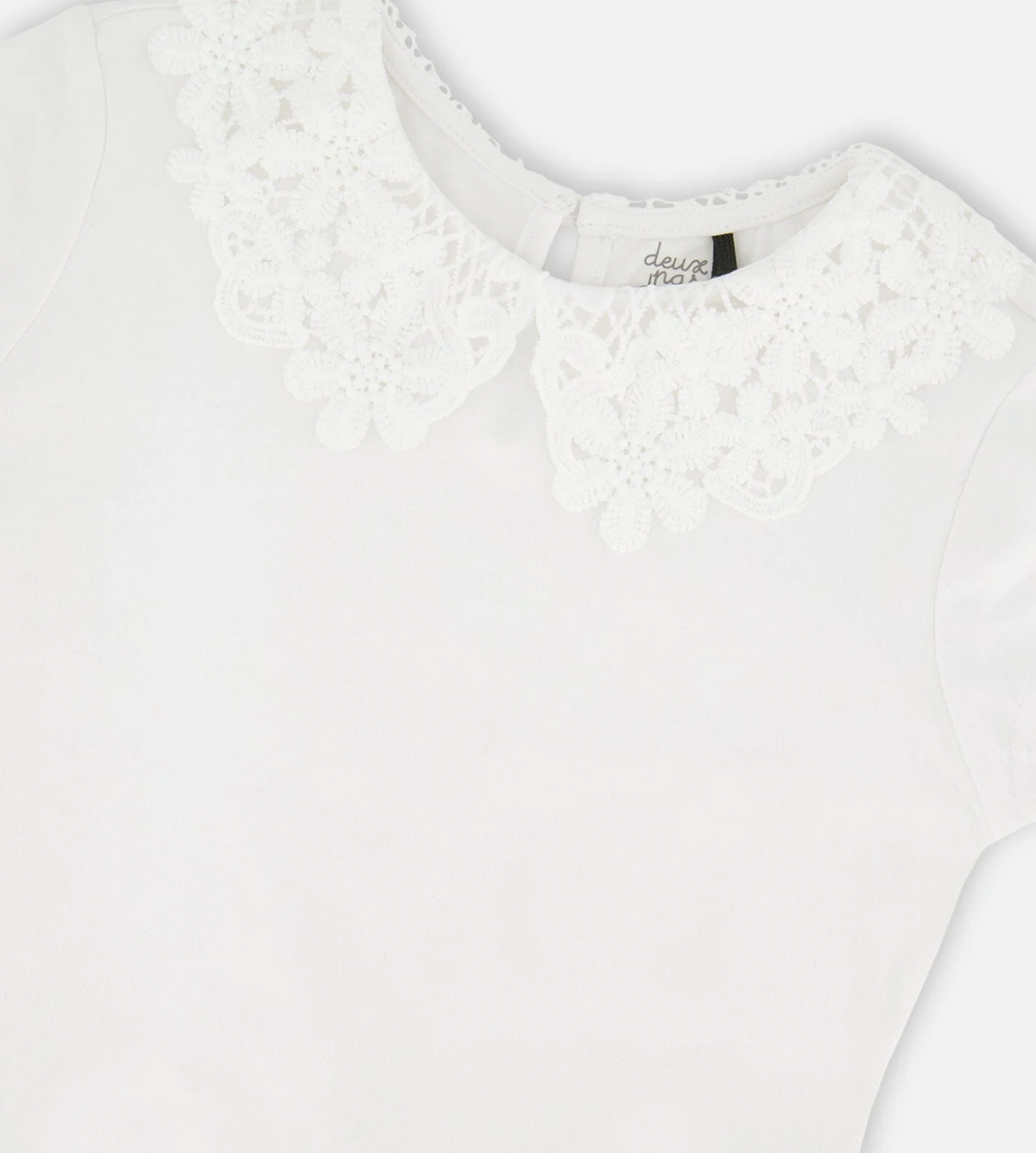 Deux Par Deux T-Shirt with Crochet Peter Pan Collar, White