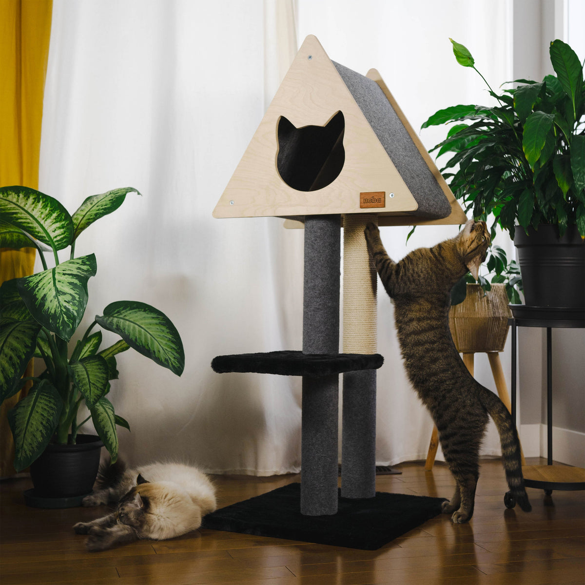 Noba Teepee Hideout Deluxe 2-Level Cat Tree