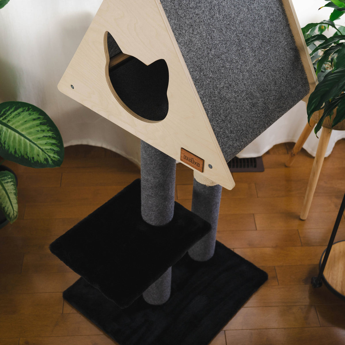 Noba Teepee Hideout Deluxe 2-Level Cat Tree