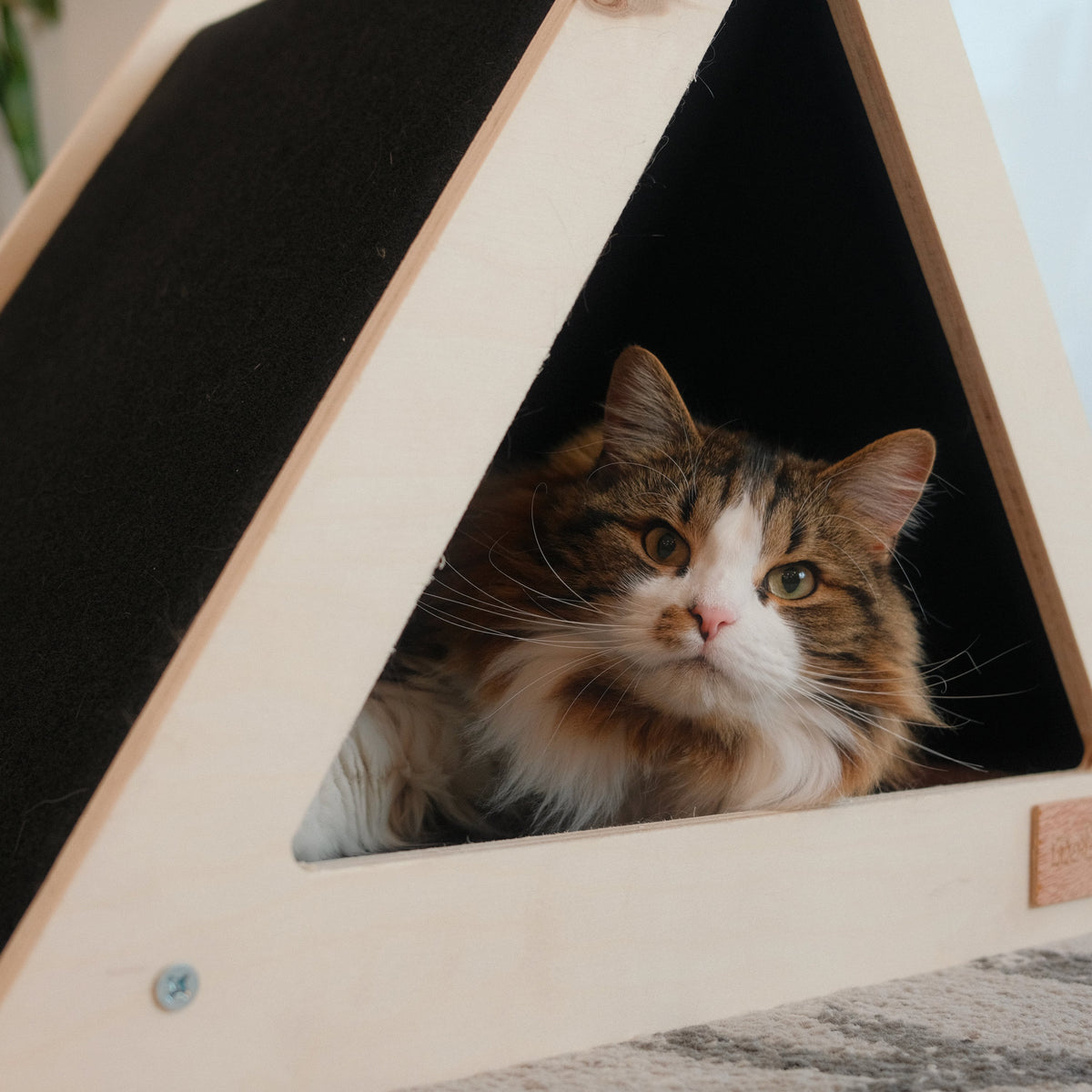 Noba Origin Scratchable Teepee Cat House
