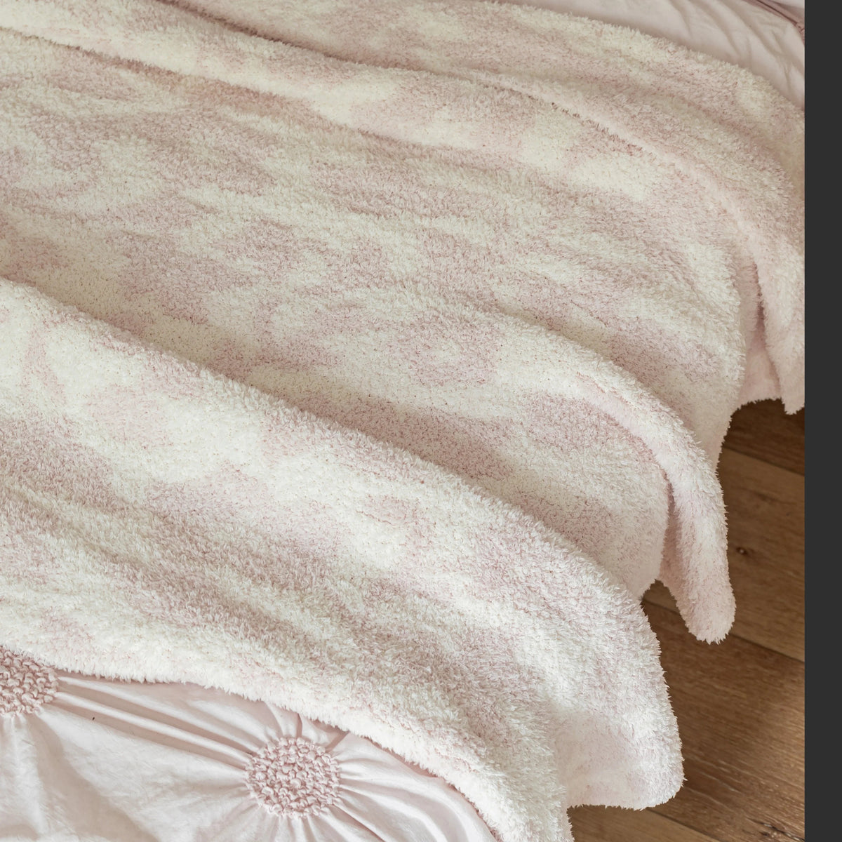 Sunset Snuggles Primrose Pink Vintage Floral Throw, 54 x 76 in
