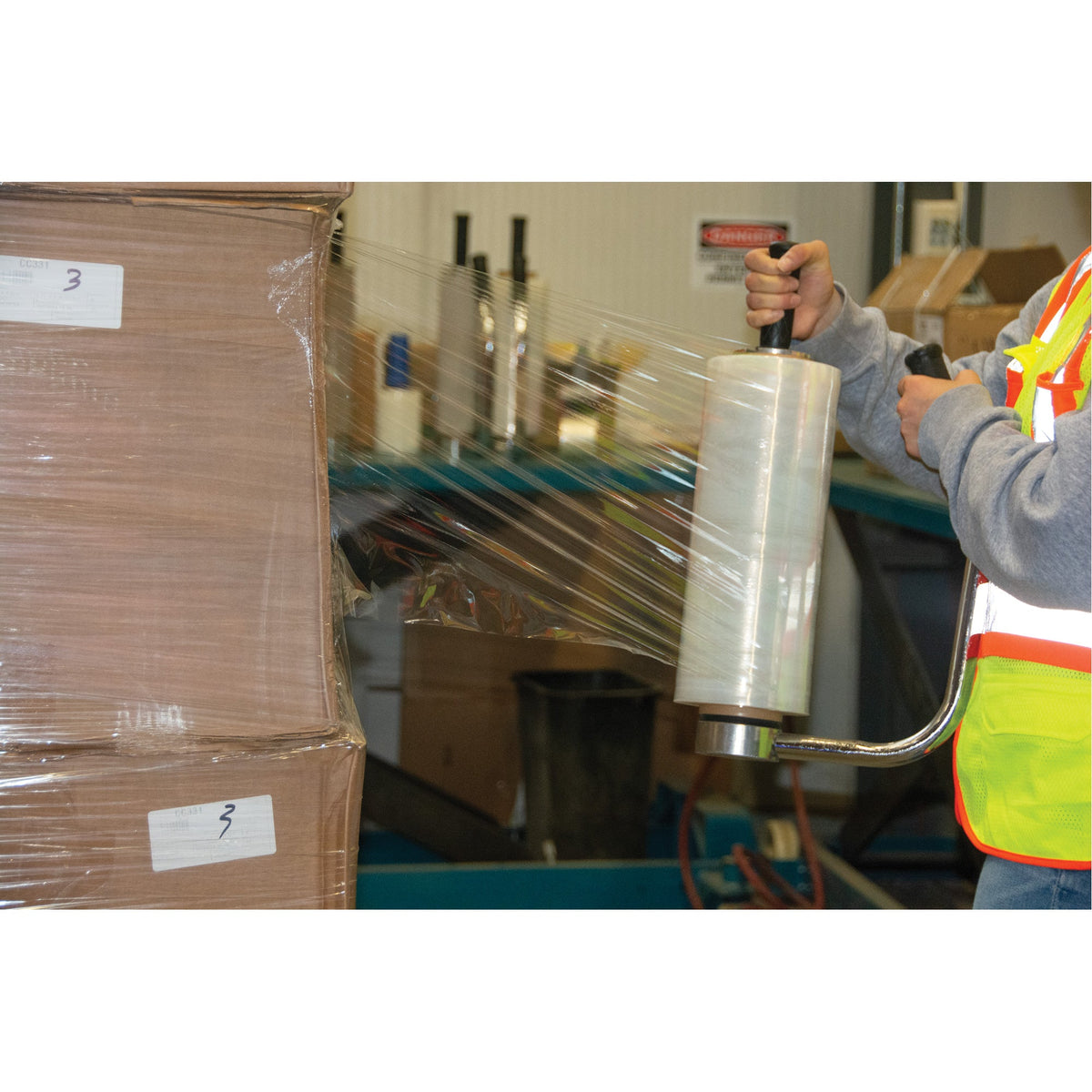 Machine Stretch Wrap, 20" x 6000', 80 Gauge (20.3 micrometers)